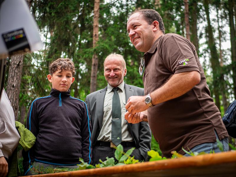 Den za obnovu lesa Vráž 23. 9. 2023 (9).jpg