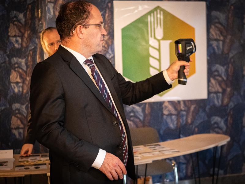 Návštěva VÚRV a VÚZT 2. 11. 2023 (31).jpg