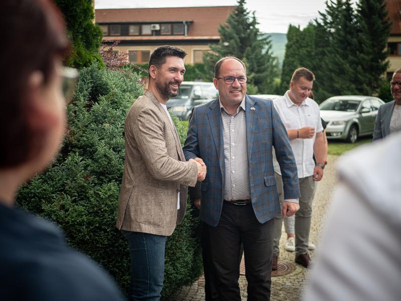 Návštěva na Slovensku_jednání s SK ministrem Richardem Takáčem Topoĺčianky 1. 7. 2024 (2).jpg