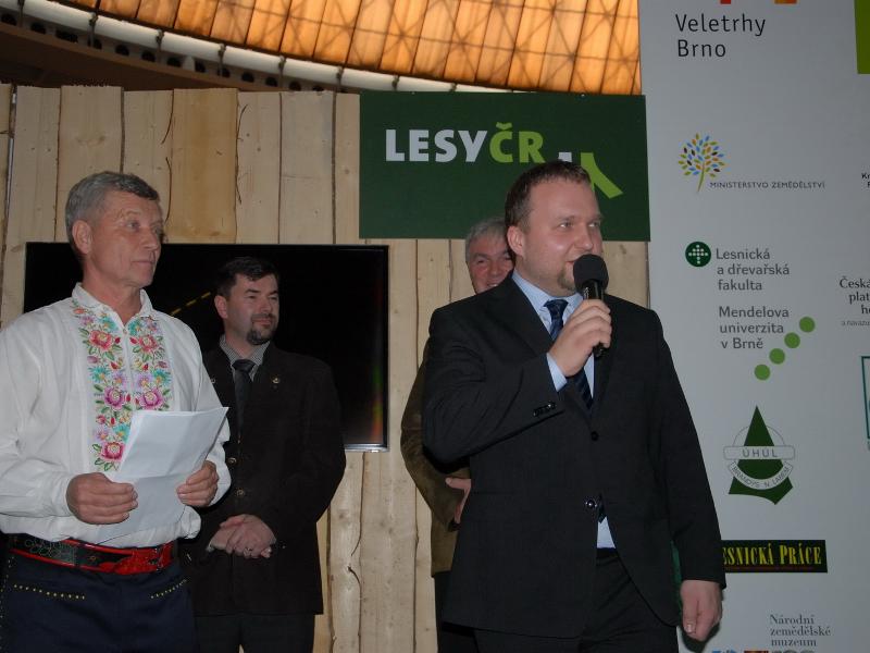 Ministr Jurečka navštívil mezinárodní veletrh Techagro, Animal Vetex, Silva Regina a Biomasa 2014