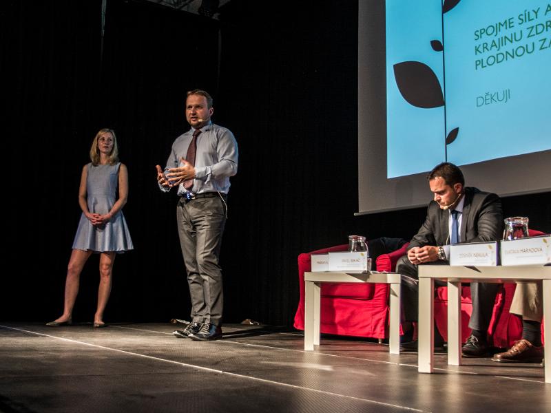 Ministr zemědělství Marian Jurečka na Roadshow v Plzni