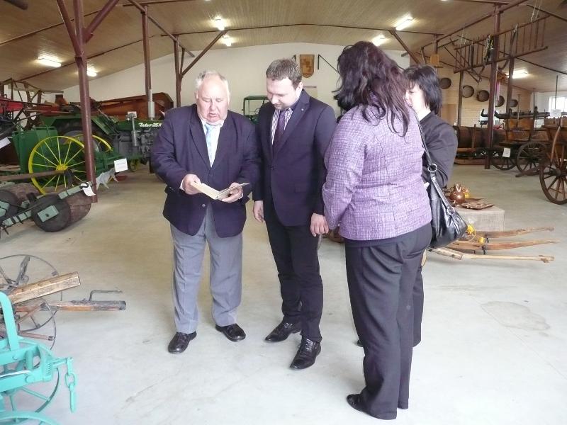 Delegace navštívila také společnost Pravčická a.s. zabývající se zemědělskou výrobou