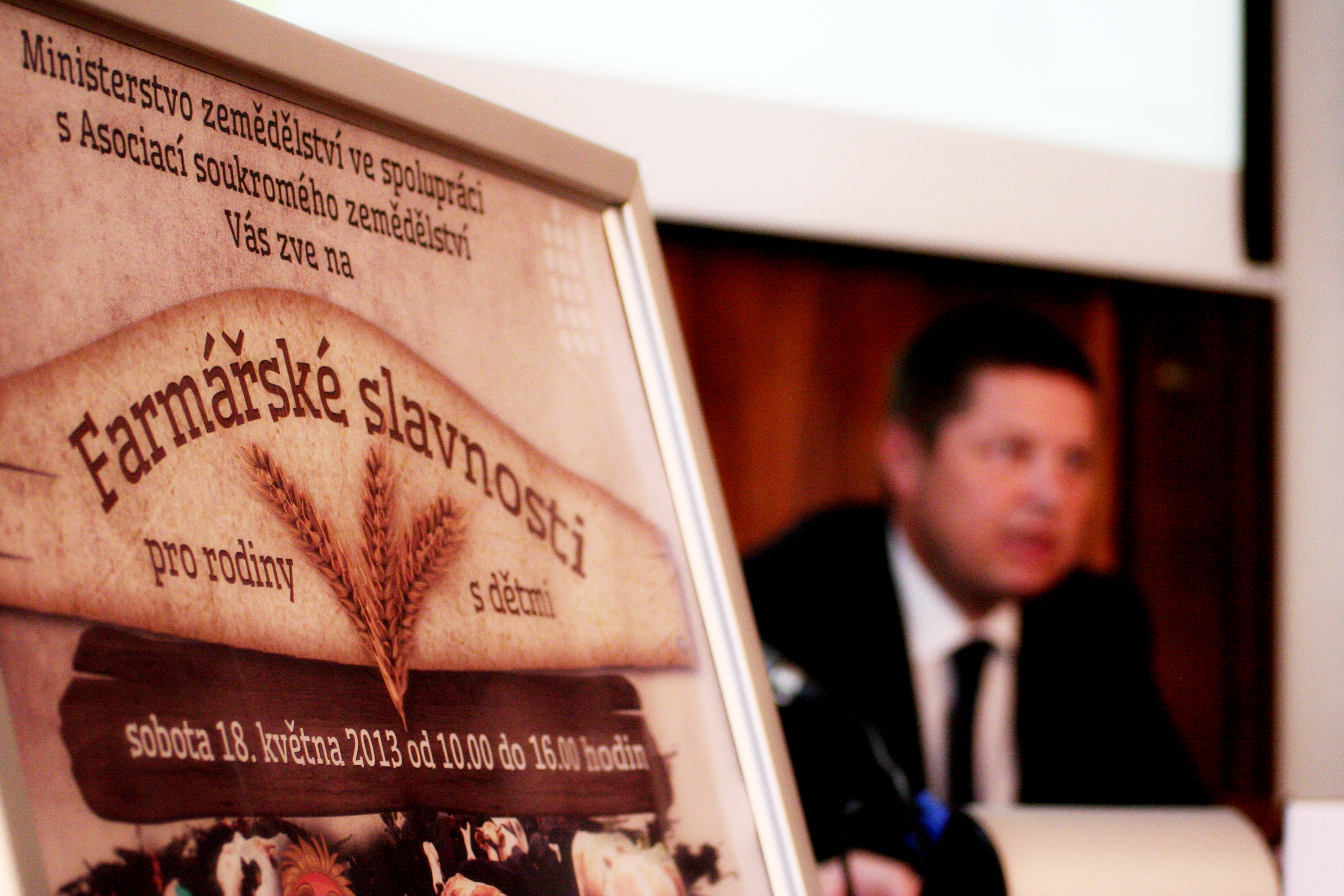 1. náměstek ministra Žák na tiskové konferenci k zahájení Farmářských slavností